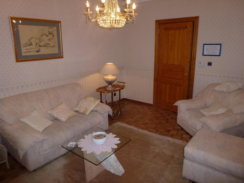 卡斯迪尼乌兰酒店 阿尔斯科特 客房 照片